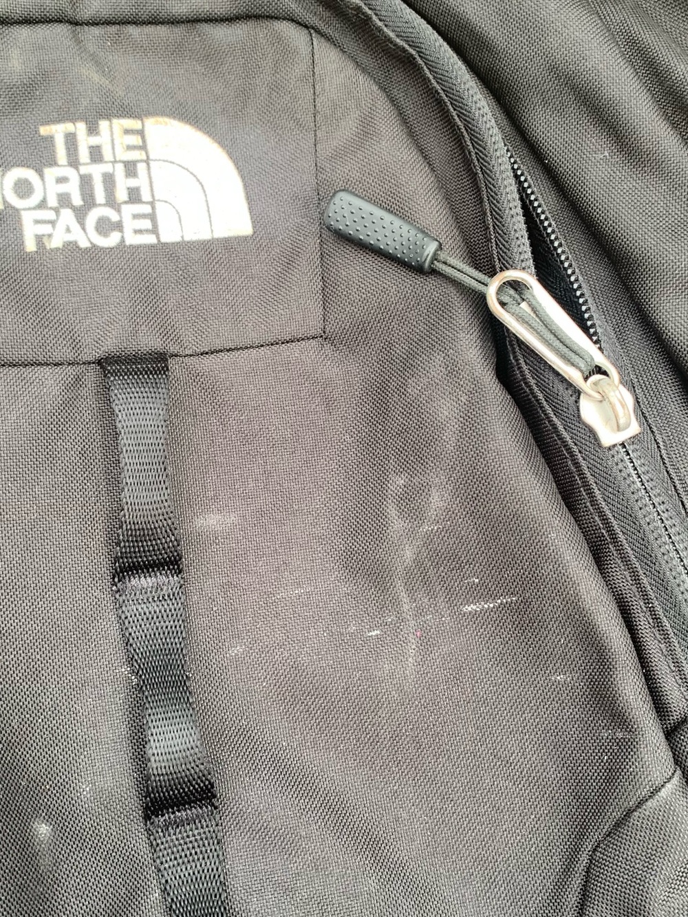 The North Face Black Vault Backpack - Picture 4 of 6